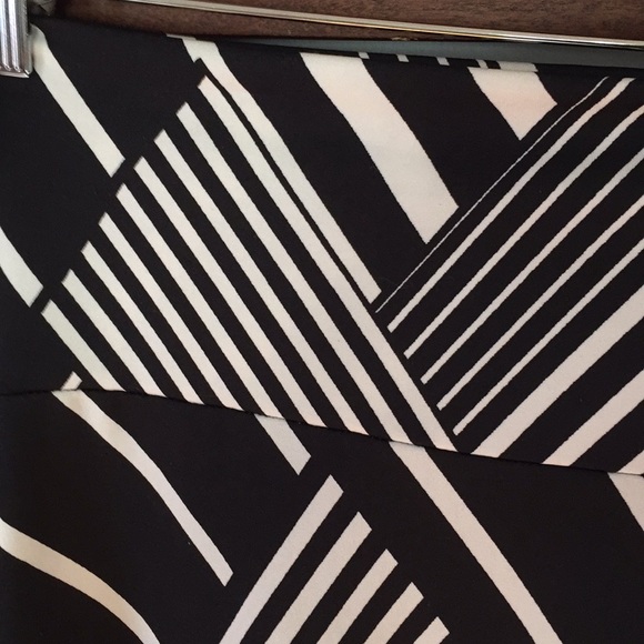 Lularoe skirt - Picture 2 of 6